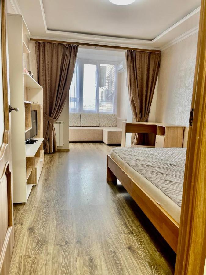 Atlant Luxury Family Apart Поряд З Тц Депот, Безконтактне Заселення 切尔诺夫策 外观 照片