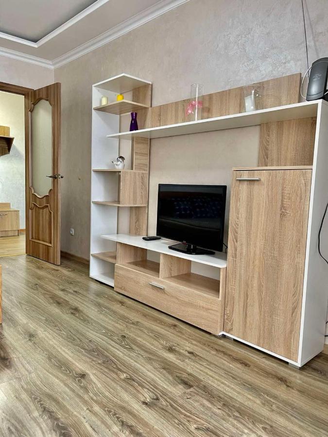 Atlant Luxury Family Apart Поряд З Тц Депот, Безконтактне Заселення 切尔诺夫策 外观 照片