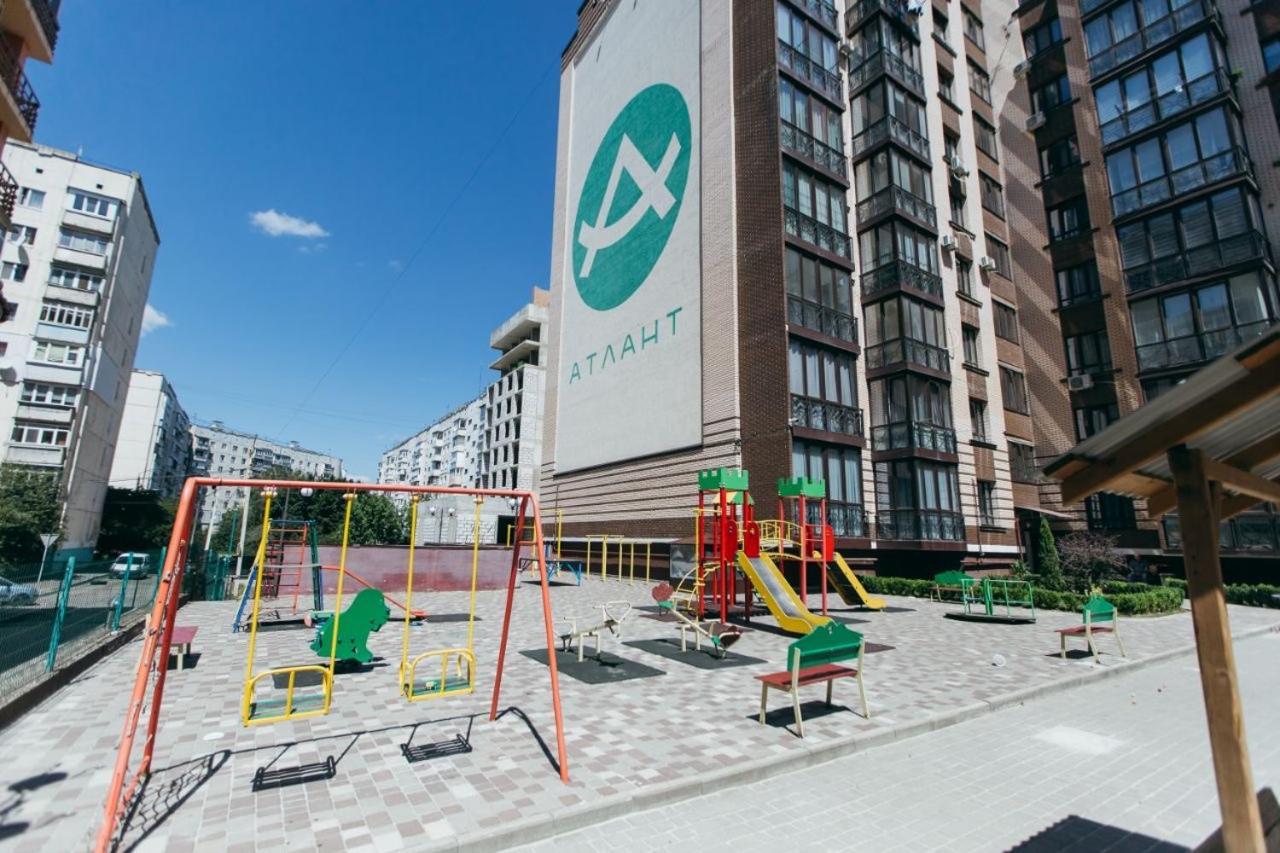 Atlant Luxury Family Apart Поряд З Тц Депот, Безконтактне Заселення 切尔诺夫策 外观 照片